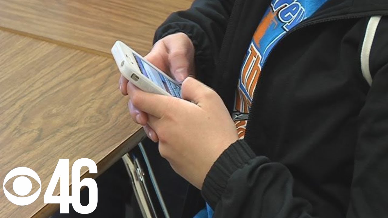 Fulton schools to restrict student cell phone use to deal with discipline issues